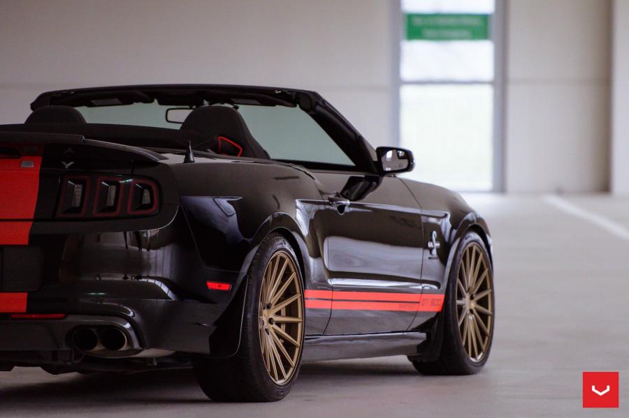 Детали экстерьера Shelby GT500 Convertible on Vossen Wheels (VFS2) 2017 года  (фото 24 из 30)